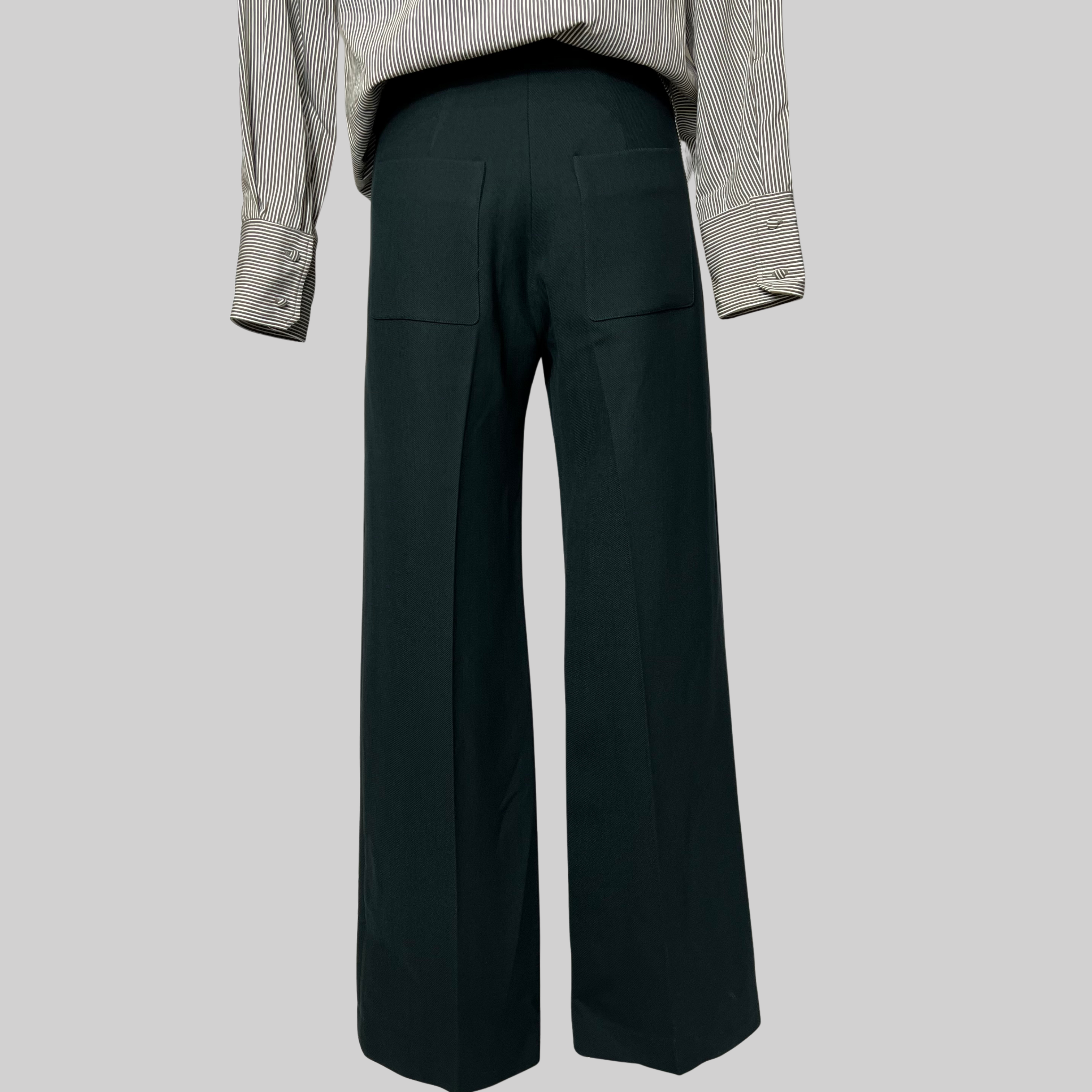 Détail coupe flare pantalon Morris